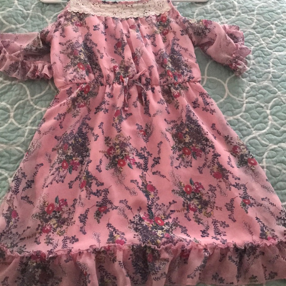 Pink and Violet youth 10/12 dreas